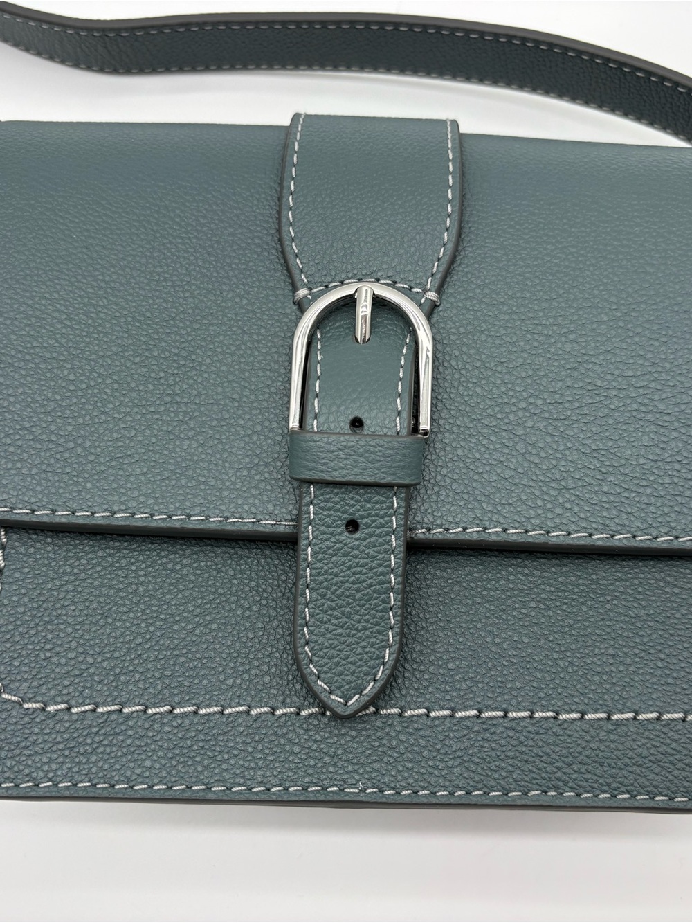 Fossil Zoey Leather Crossbody Bag Dusty Sky with Silver Buckle